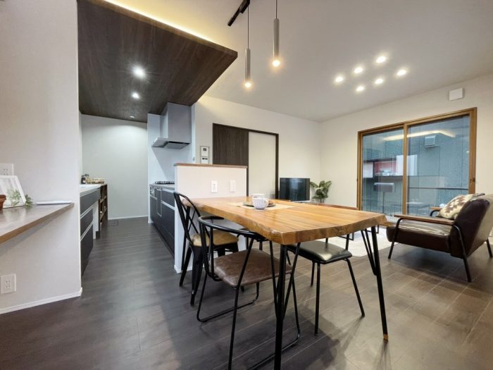 新潟市西区平島1丁目（LDK）