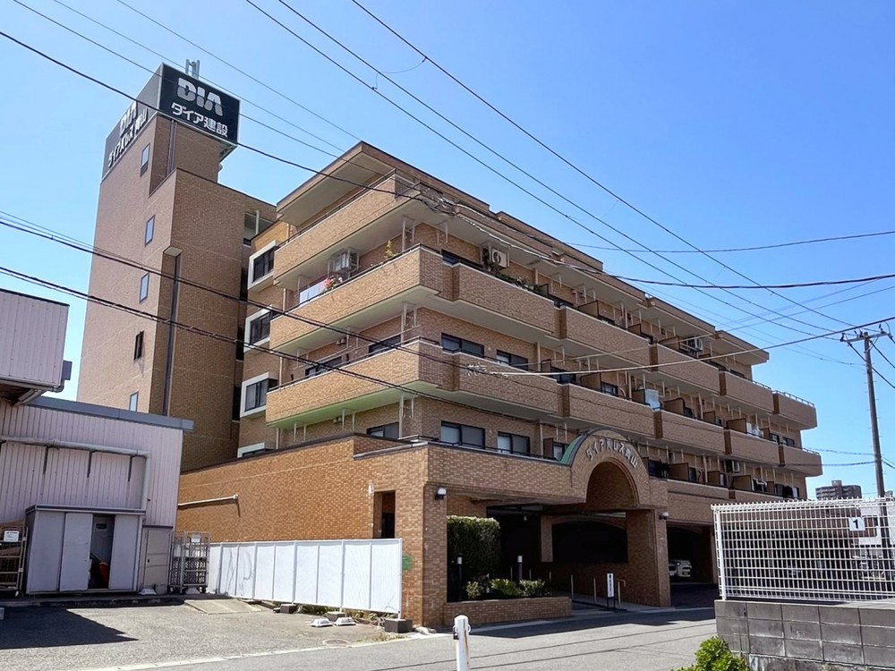 新潟市西区青山 ダイアパレス青山の中古マンション外観写真